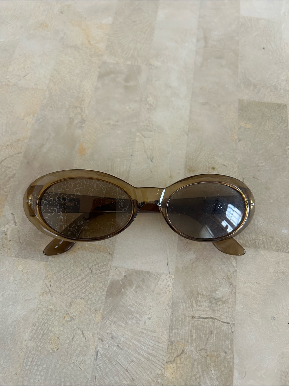 Vintage 90’s Gucci Brown Oval Women’s Sunglasses